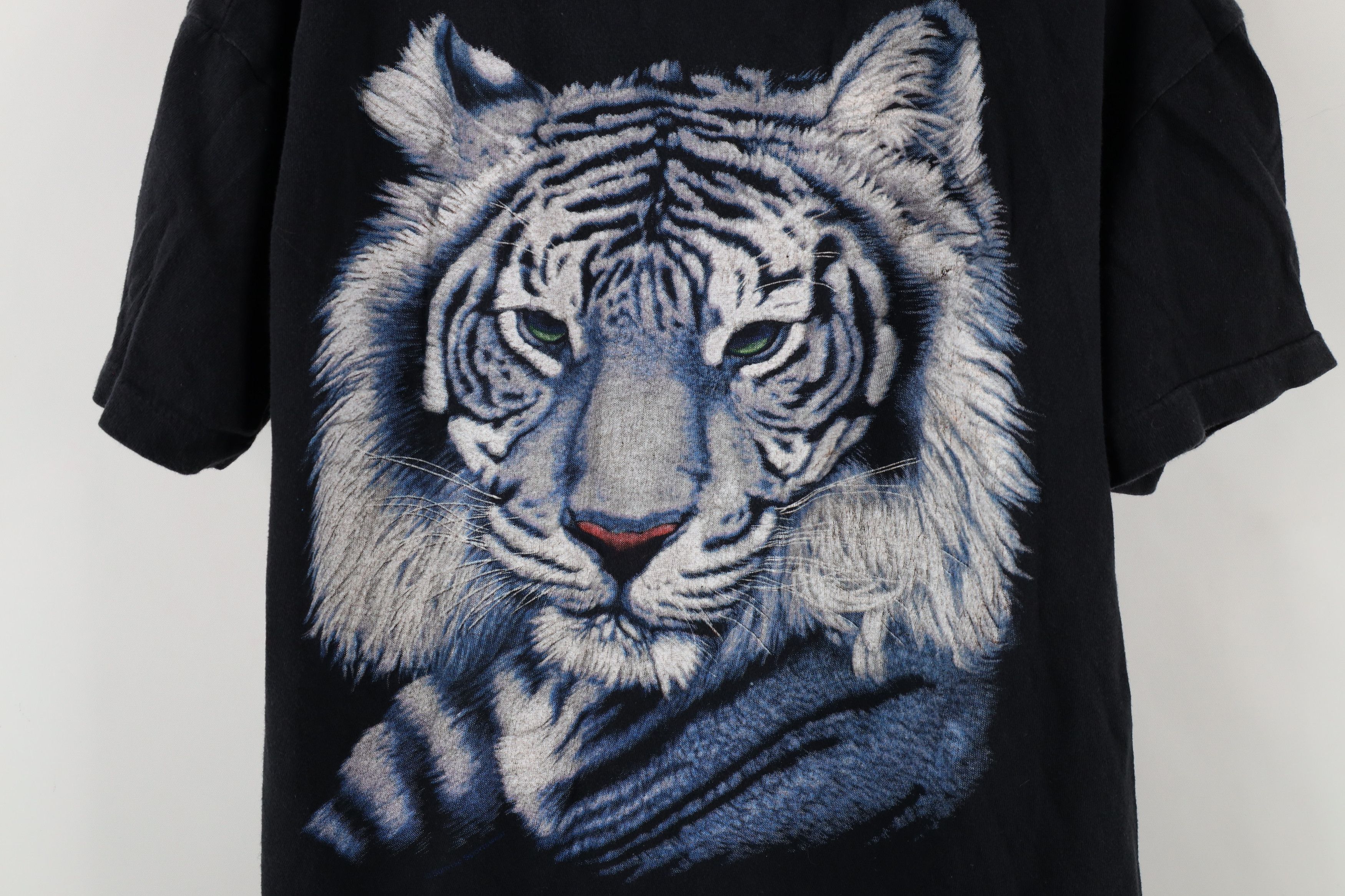 Vintage Vintage 90s Streetwear White Tiger Big Cat T-Shirt Black Size XL / US 12-14 / IT 48-50 - 4 Thumbnail