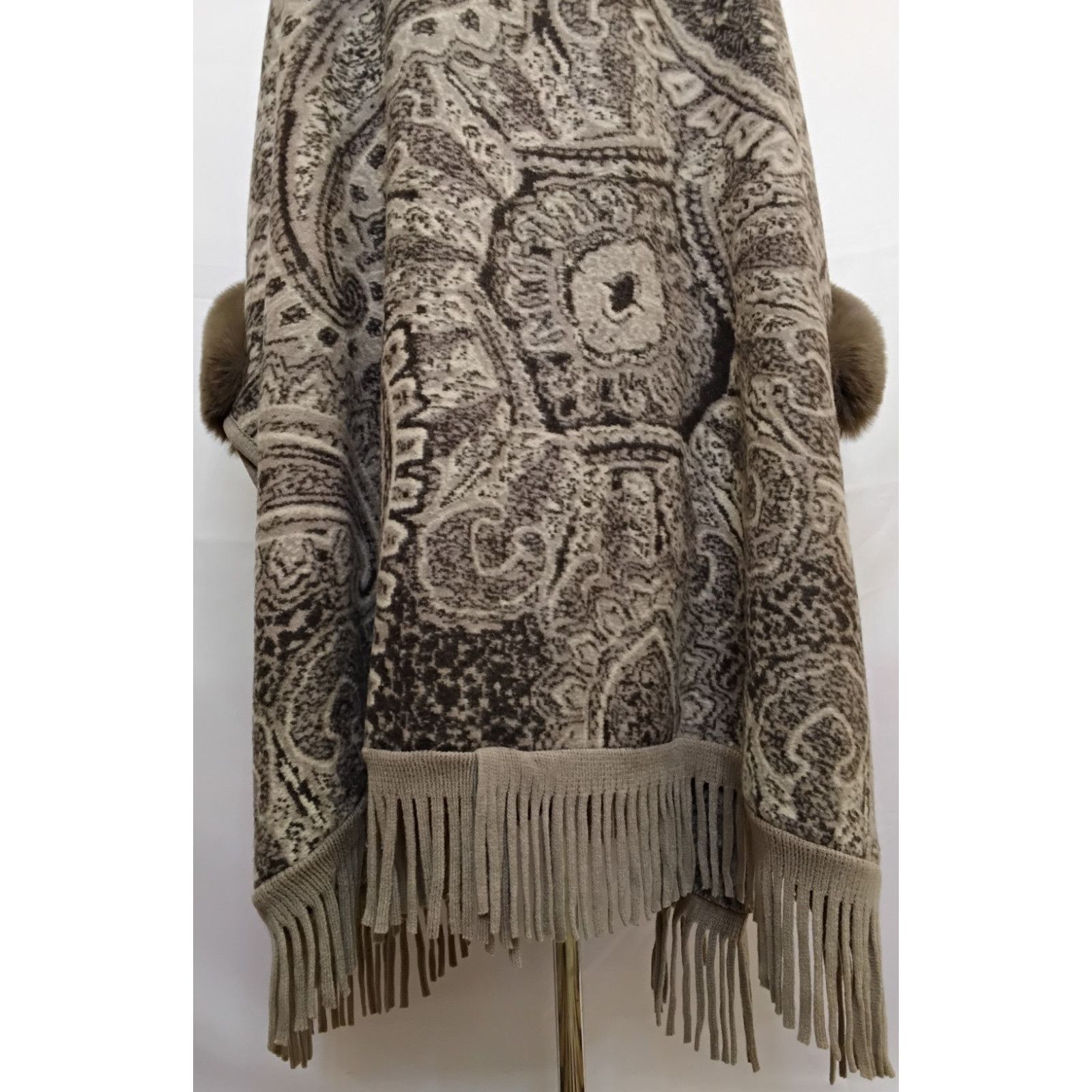 Elie Tahari Tahari Shawl One Size Brown Paisley Fur Trim Fringe NWT Size L / US 10 / IT 46 - 8 Thumbnail