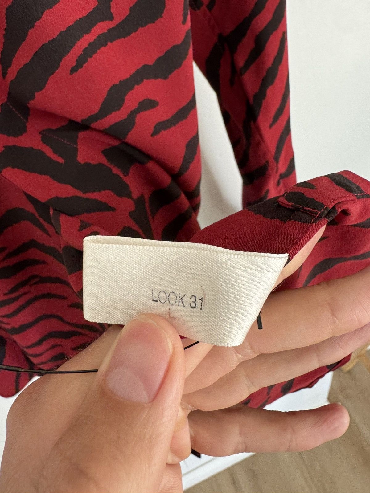 Saint Laurent Paris Sample FW19 Tiger Silk shirt Size US S / EU 44-46 / 1 - 4 Thumbnail