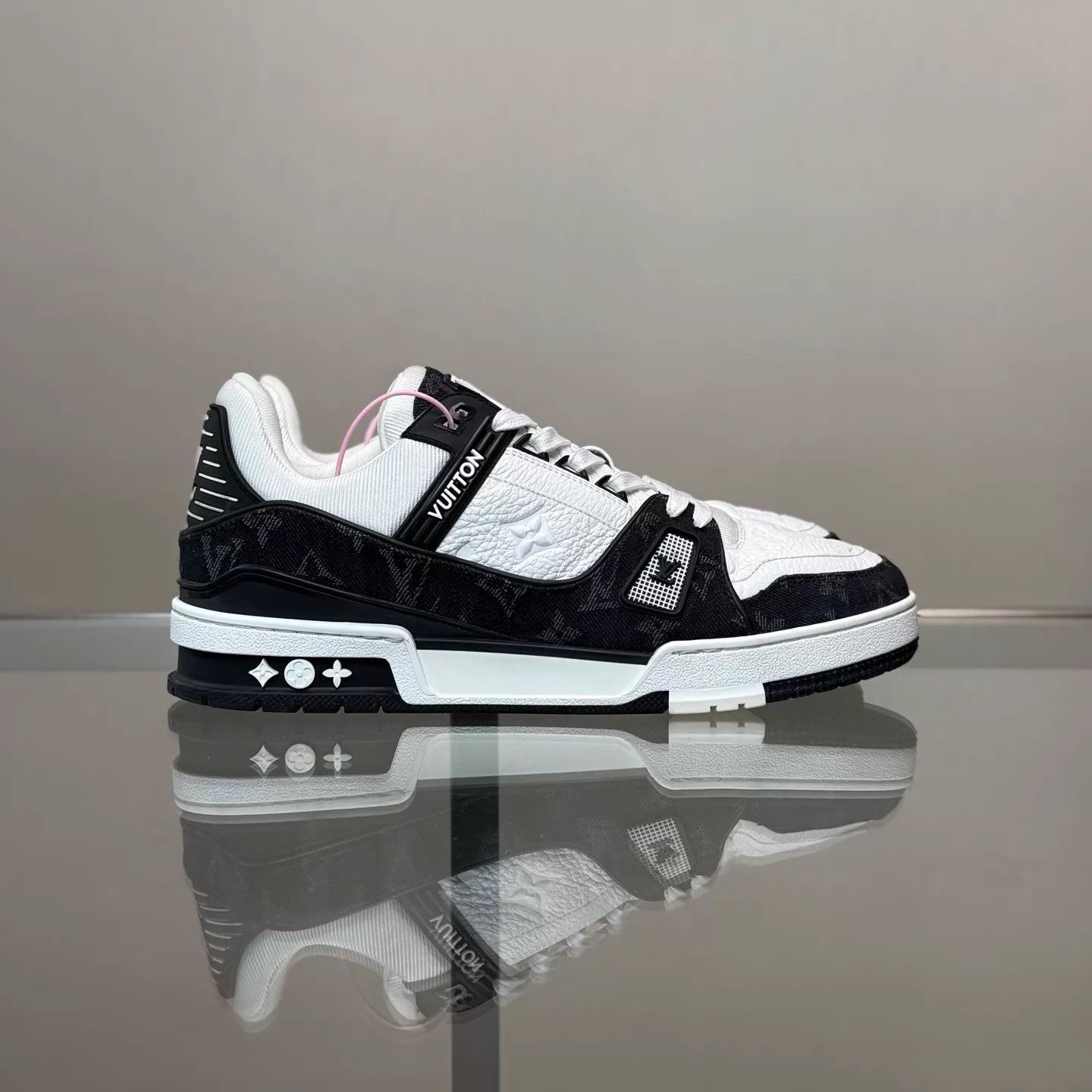 Louis Vuitton LV 24 Black & White Denim Men's 41/7 Size US 8 / EU 41 - 3 Thumbnail