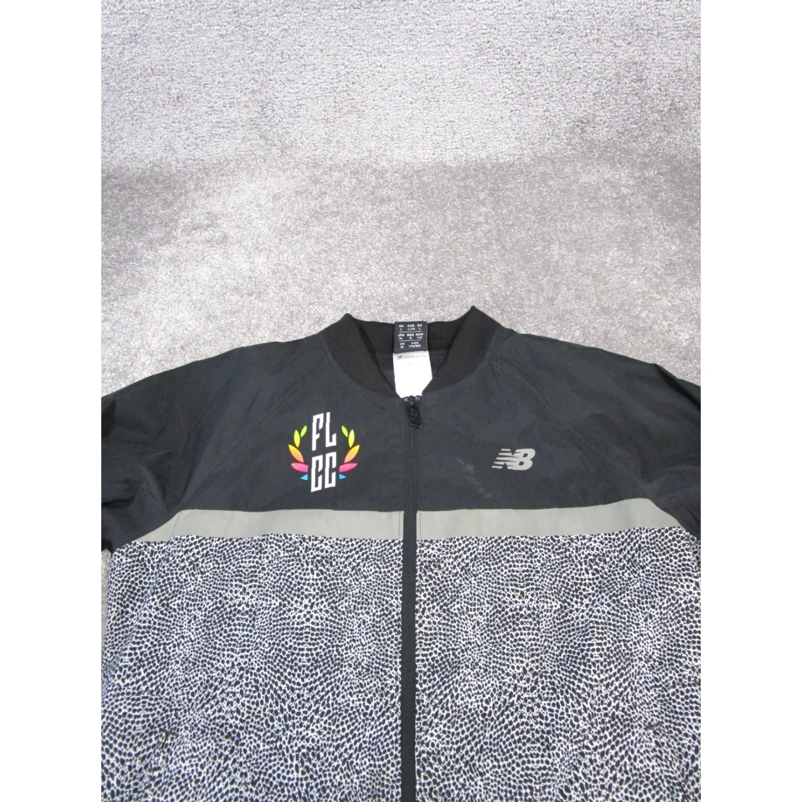 New Balance VINTAGE New Balance Jacket Womens L Black Bomber Outdoor Stains Size L / US 10 / IT 46 - 2 Thumbnail