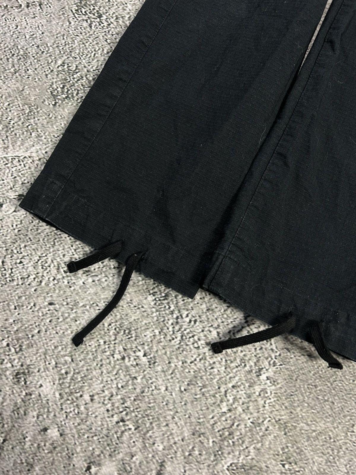 Nike × Vintage Nike SB vintage black cargo pants 2000s Size US 28 / EU 44 - 6 Thumbnail