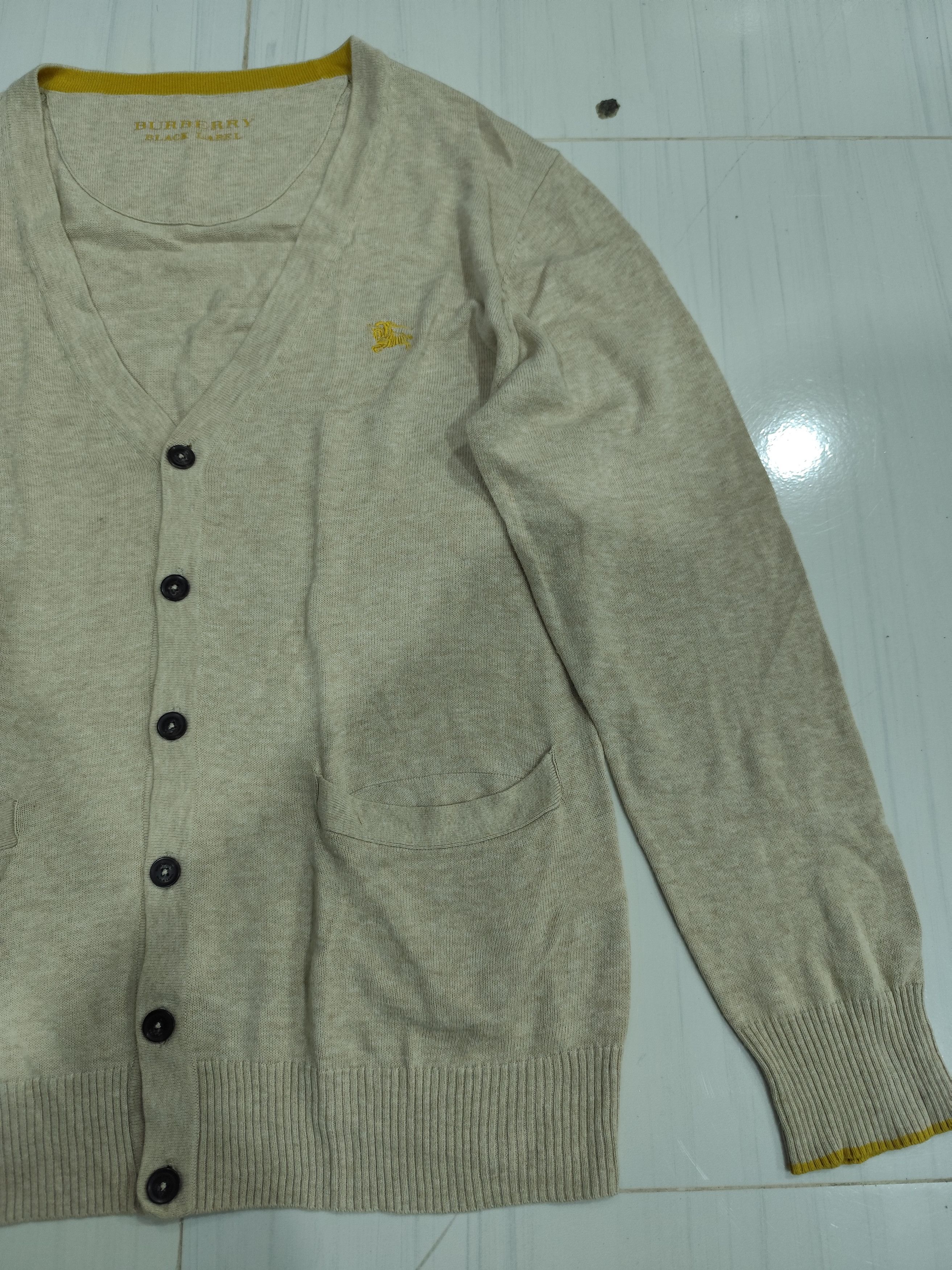 Burberry Bundle 2 Burberry cardigan Size US M / EU 48-50 / 2 - 9 Thumbnail