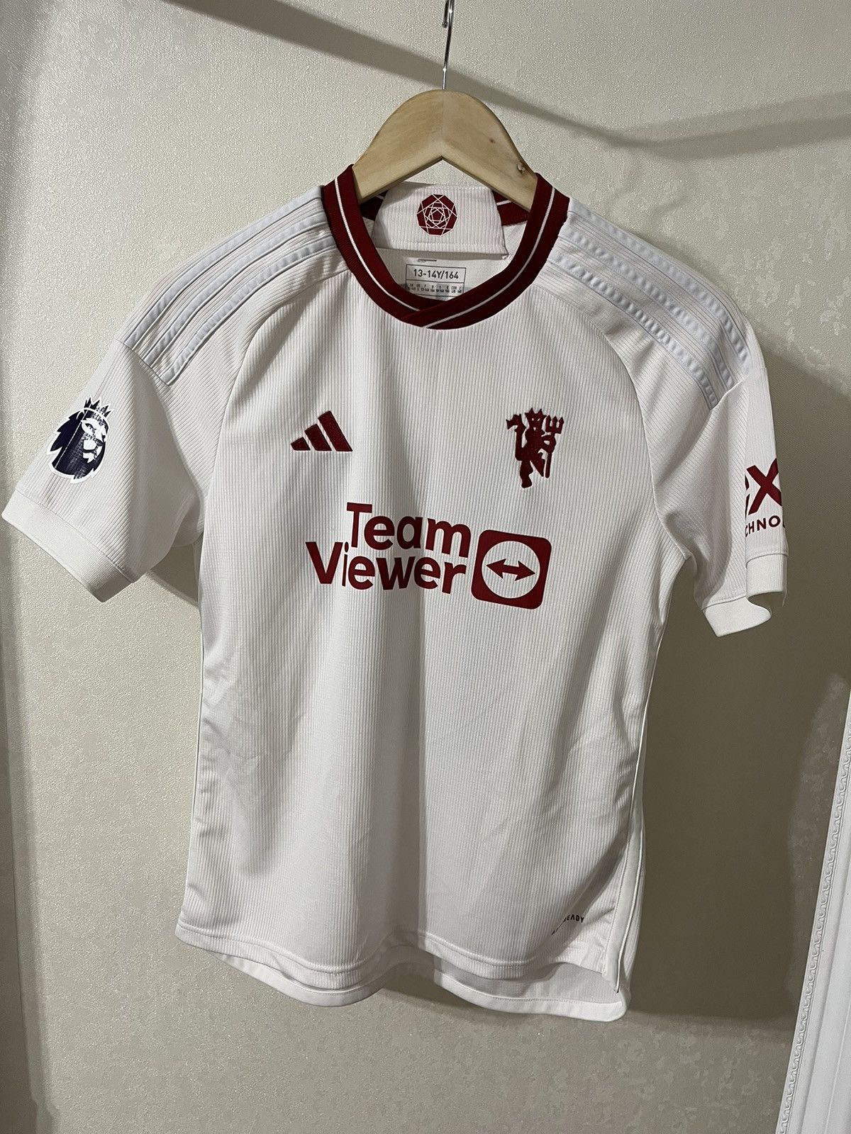 Other Manchester United 23/24 #17 Garnacho Boys 13/14y Jersey Size US XXS / EU 40 - 1 Thumbnail