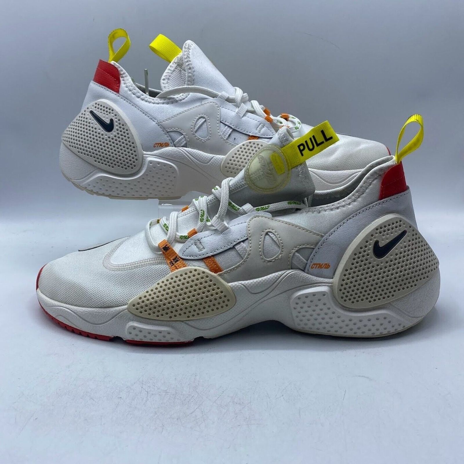 Nike NEW Nike Huarache E.D.G.E./HP White Red Men's CD5779 100 Size US 11 / EU 44 - 2 Thumbnail