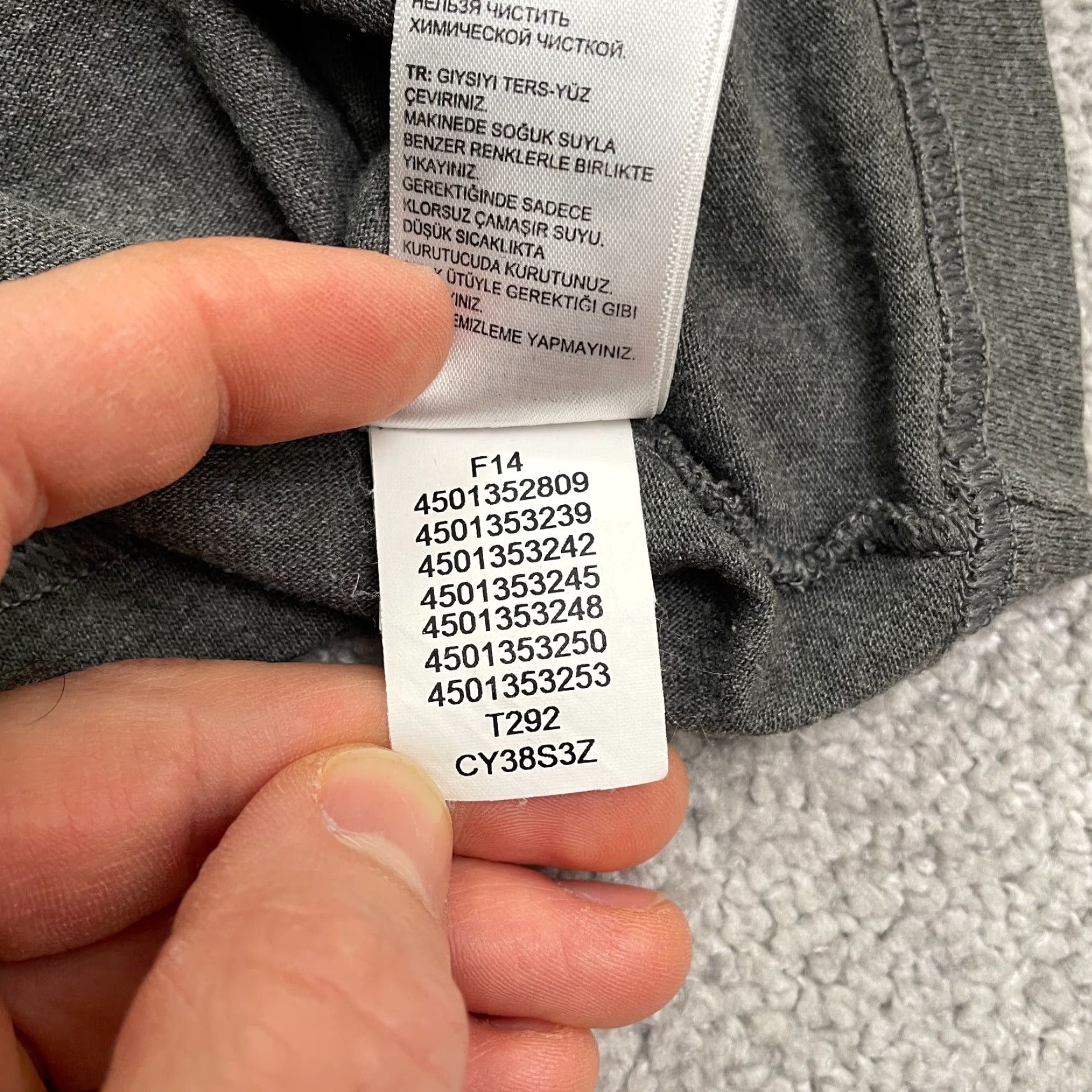The North Face The North Face T-Shirt Mens Small Gray Graphic Crew Neck Long Sleeve Casual Tee Size US S / EU 44-46 / 1 - 7 Thumbnail