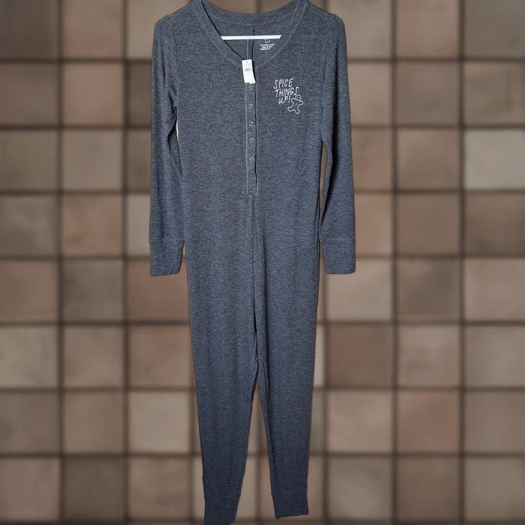 American Eagle Outfitters VINTAGE American Eagle Womens One Piece Romper Union Suit Christmas Pajamas-Size S (NWT) Size 28" / US 6 / IT 42 - 1 Thumbnail