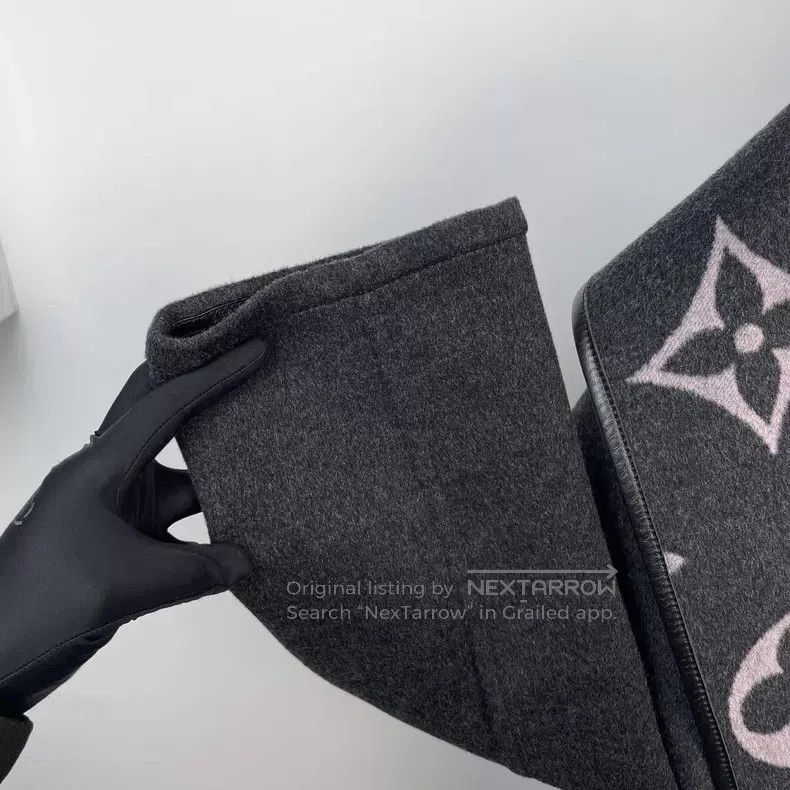 Louis Vuitton Louis Vuitton Dark grey bathrobe coat with full print of o Size XXS / US 00 / IT 34 - 6 Thumbnail