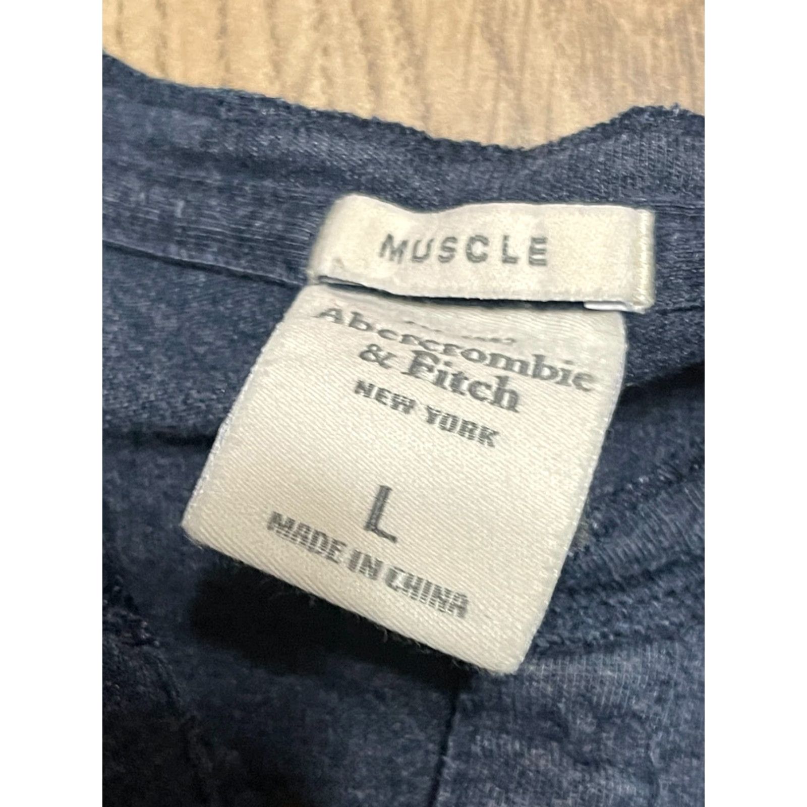 Abercrombie & Fitch Abercrombie & Fitch Shirt Men Large Blue Long Sleeve 1/4 Buttons T-Shirt Regular PullOver Casual Vintage Nein Size L / US 10 / IT 46 - 5 Thumbnail