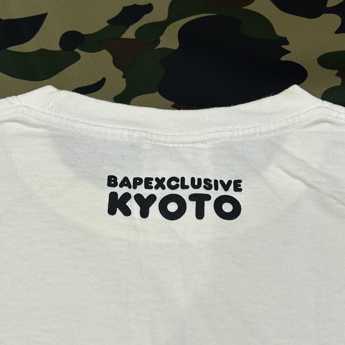 Bape BAPEXCLUSIVE Kyoto Baby Milo Tee Size US XL / EU 56 / 4 - 4 Thumbnail