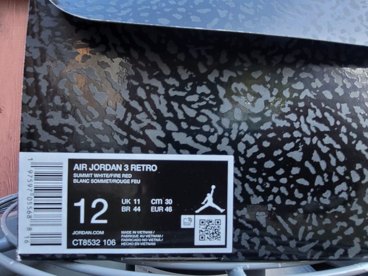 Jordan Brand Jordan 3 Grey Cement Size US 12 / EU 45 - 7 Thumbnail