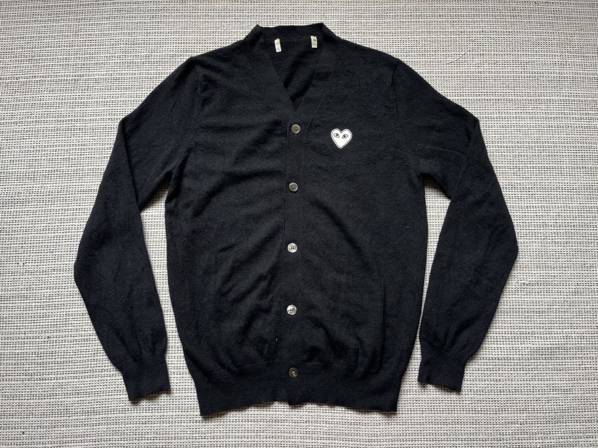 Comme des Garcons PLAY Comme Des Garcons Play white heart sweater Size US L / EU 52-54 / 3 - 1 Thumbnail