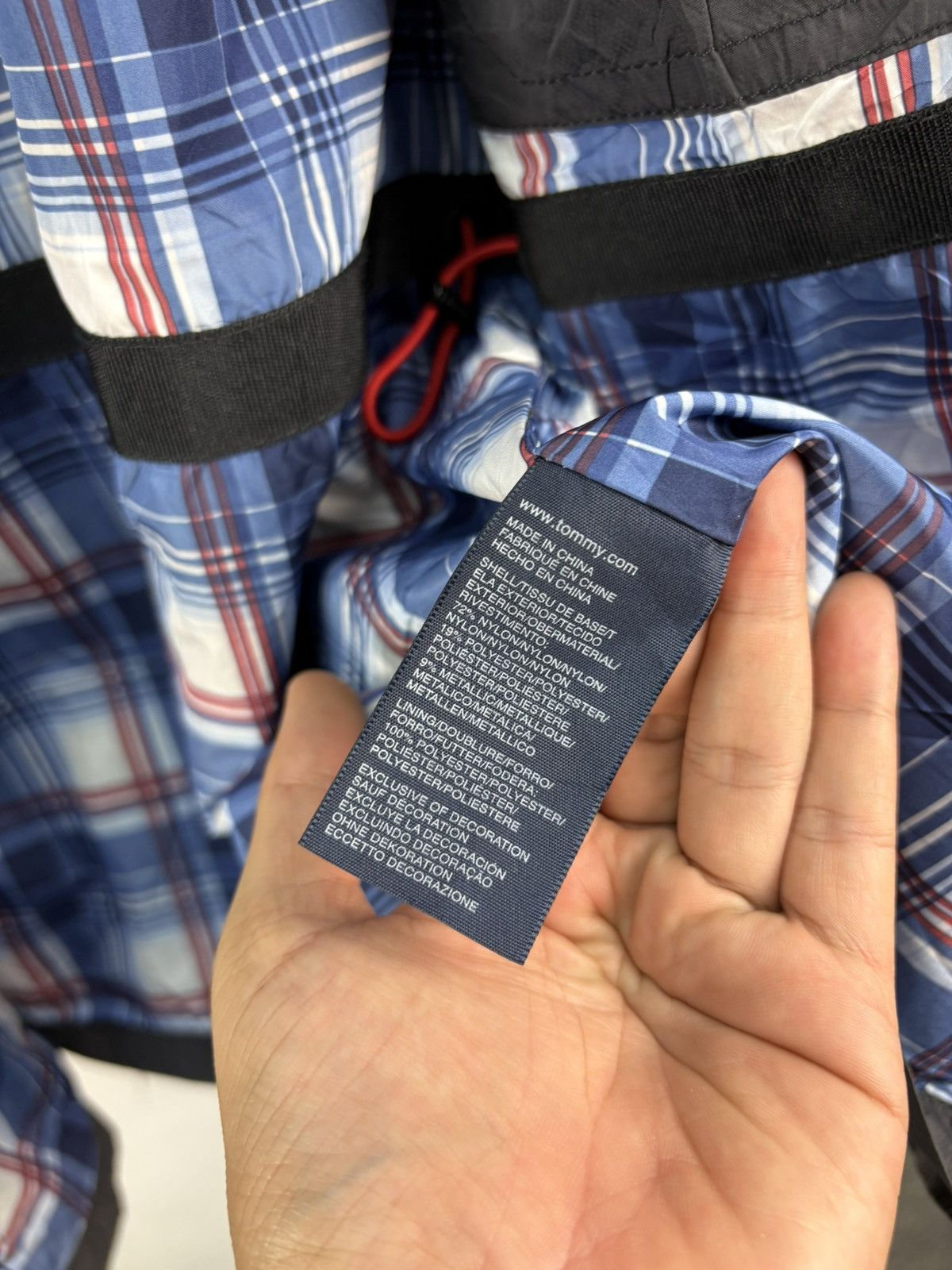 Tommy Hilfiger Vintage Tommy Hilfiger Tactical Nylon Jacket Size US L / EU 52-54 / 3 - 8 Thumbnail