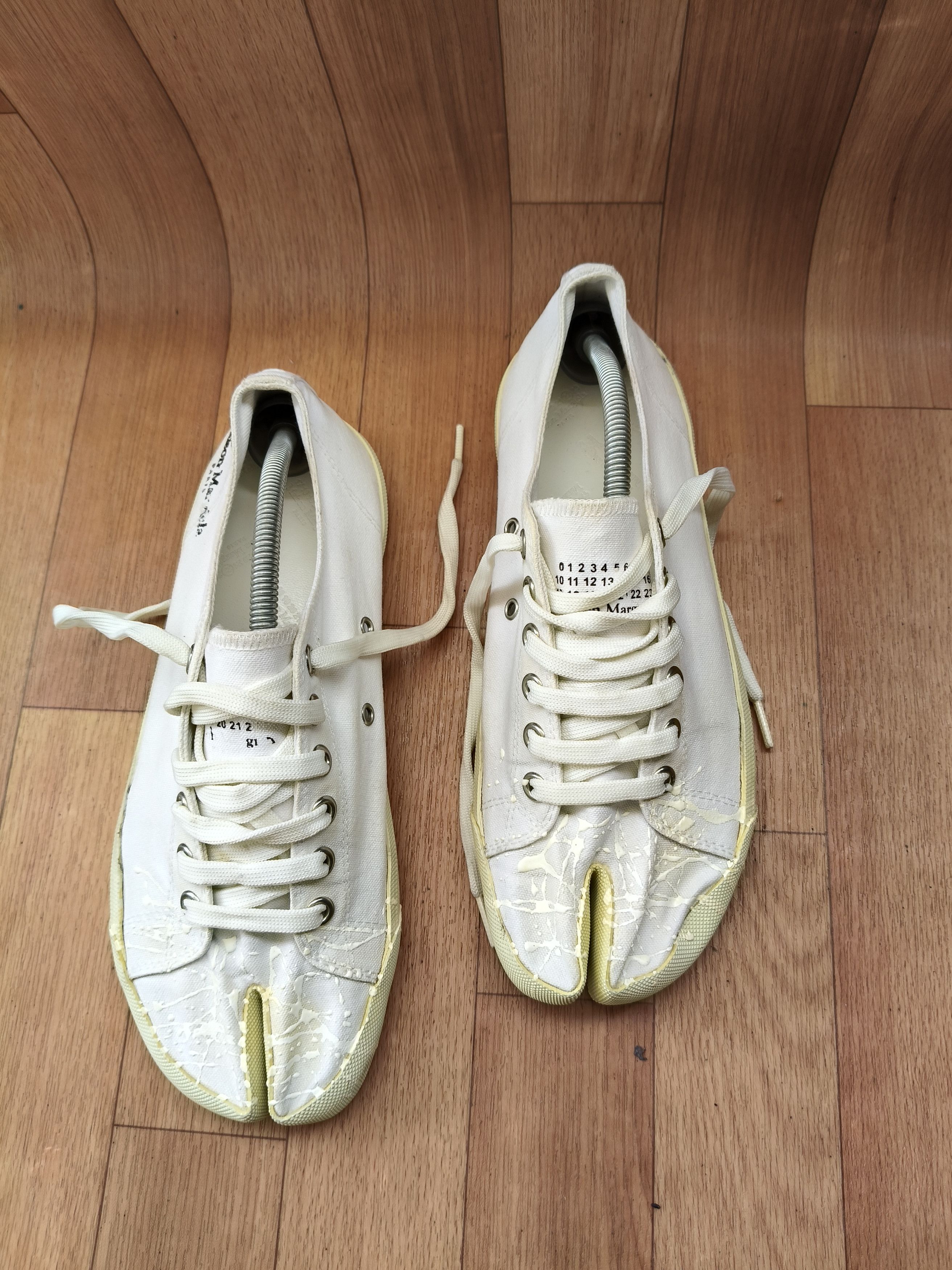 Maison Margiela Maison Margiela splatter canvas tabi Size US 9.5 / EU 42-43 - 10 Thumbnail