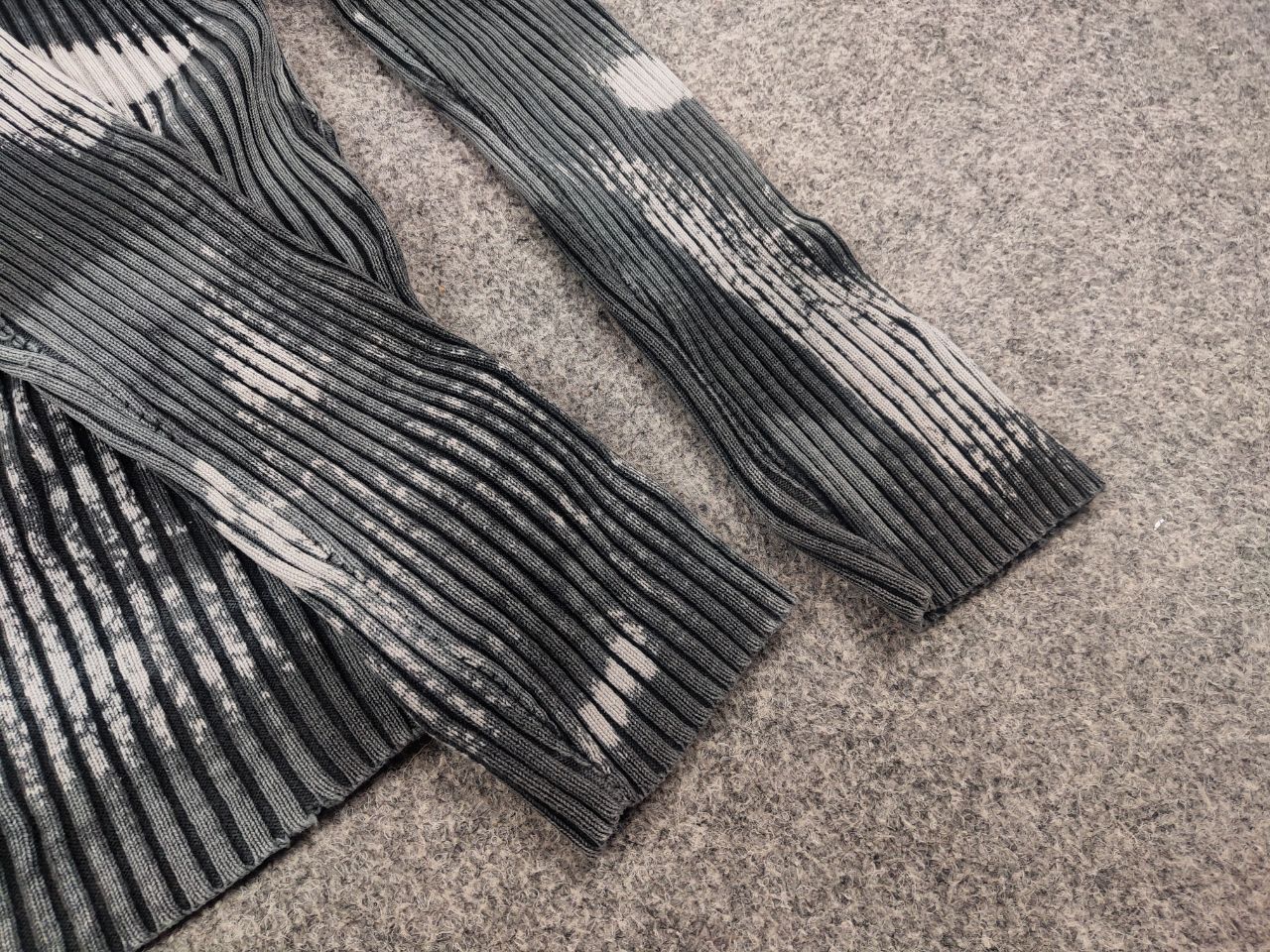 If Six Was Nine Vintage Opium l.g.b. Style Ribbed Sweater with print Y2K Size US M / EU 48-50 / 2 - 9 Thumbnail