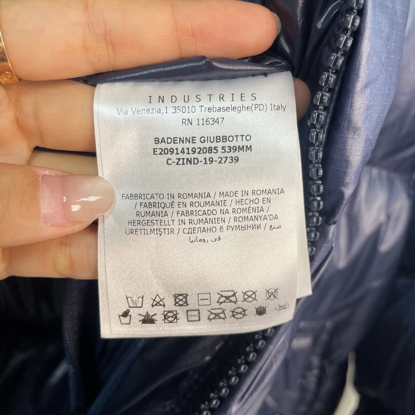 Moncler moncler badenne large logo down jacket Size US L / EU 52-54 / 3 - 4 Thumbnail