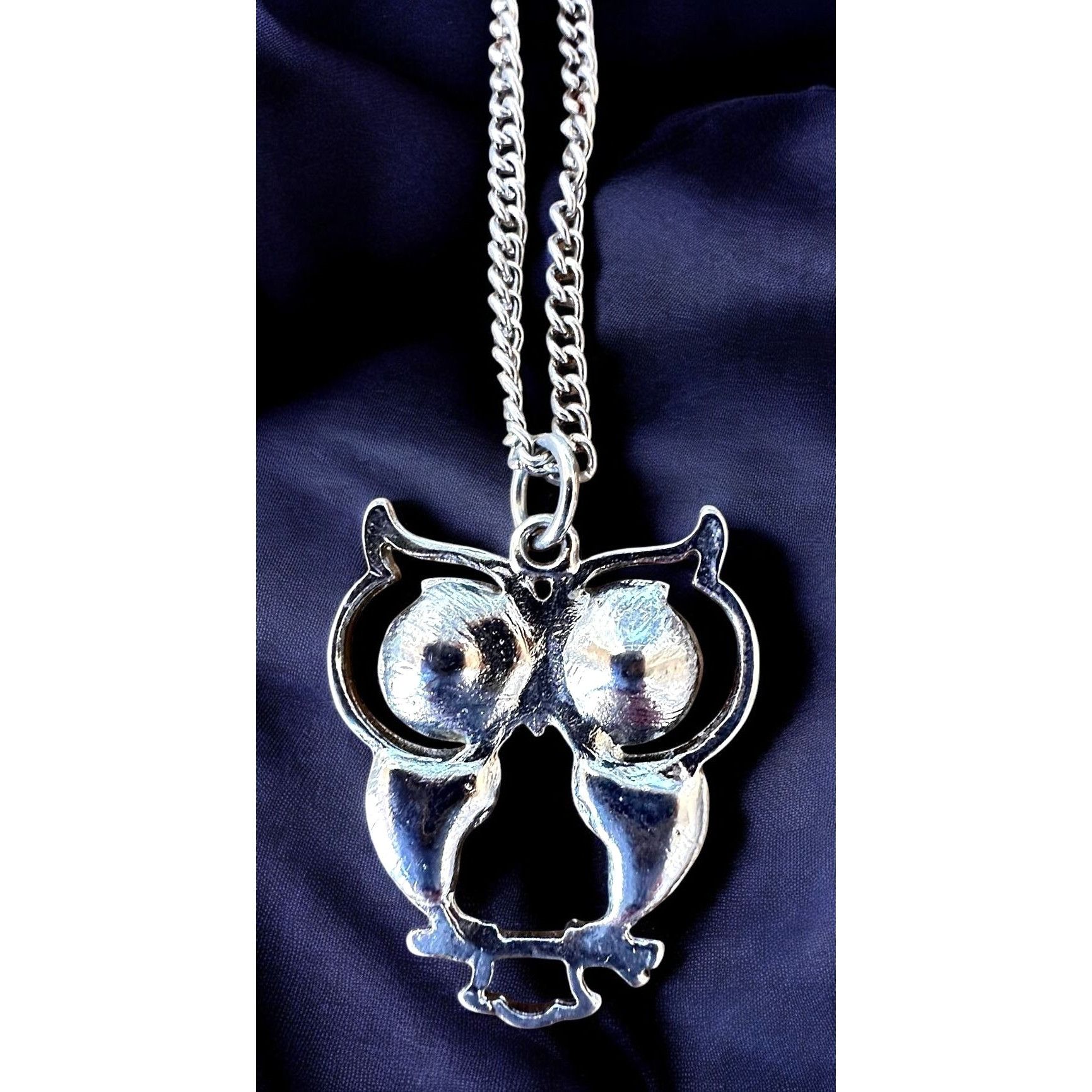 Vintage Vintage Owl Necklace Pendant 18 in Chain Crystals Chi Omega Size ONE SIZE - 5 Thumbnail