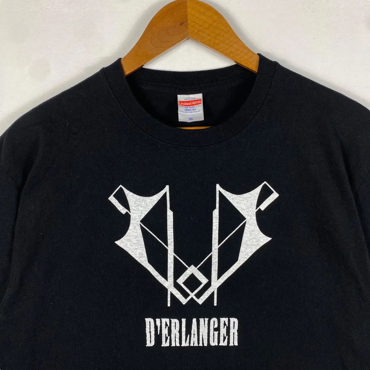 Band Tees D'ERLANGER Roneve Tour 2019 Japanese Band Tee Shirt Size US XL / EU 56 / 4 - 2 Thumbnail