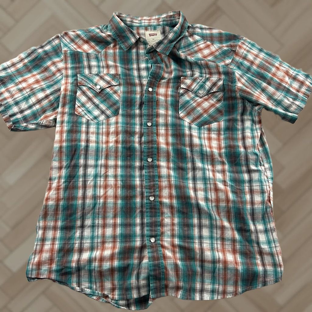 Levi's Levi's Short Sleeve Plaid Pearl Snap Button Front Shirt Mens XXL Red Blue Button-Up Casual Shirts Mens XXL Red Blue Plaid Snap Front Size US XXL / EU 58 / 5 - 1 Thumbnail