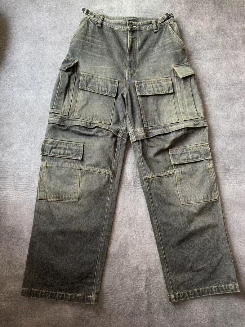 Balenciaga Balenciaga size XS Washing tooling detachable pocket Cargo Size US 26 / EU 42 - 1 Thumbnail