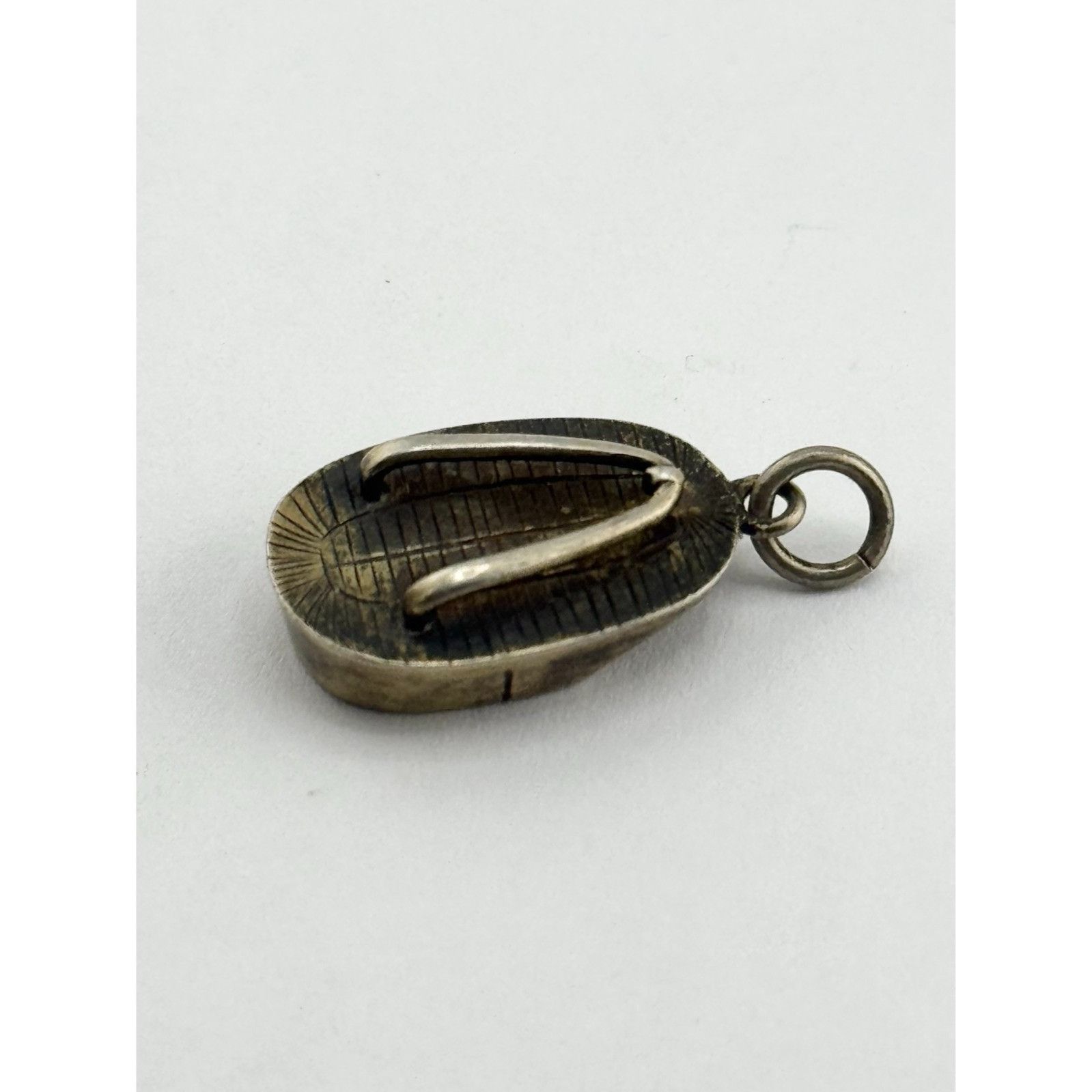 Vintage Sterling Silver Asian Sandal Slipper Vintage Charm Pendant Size ONE SIZE - 3 Thumbnail