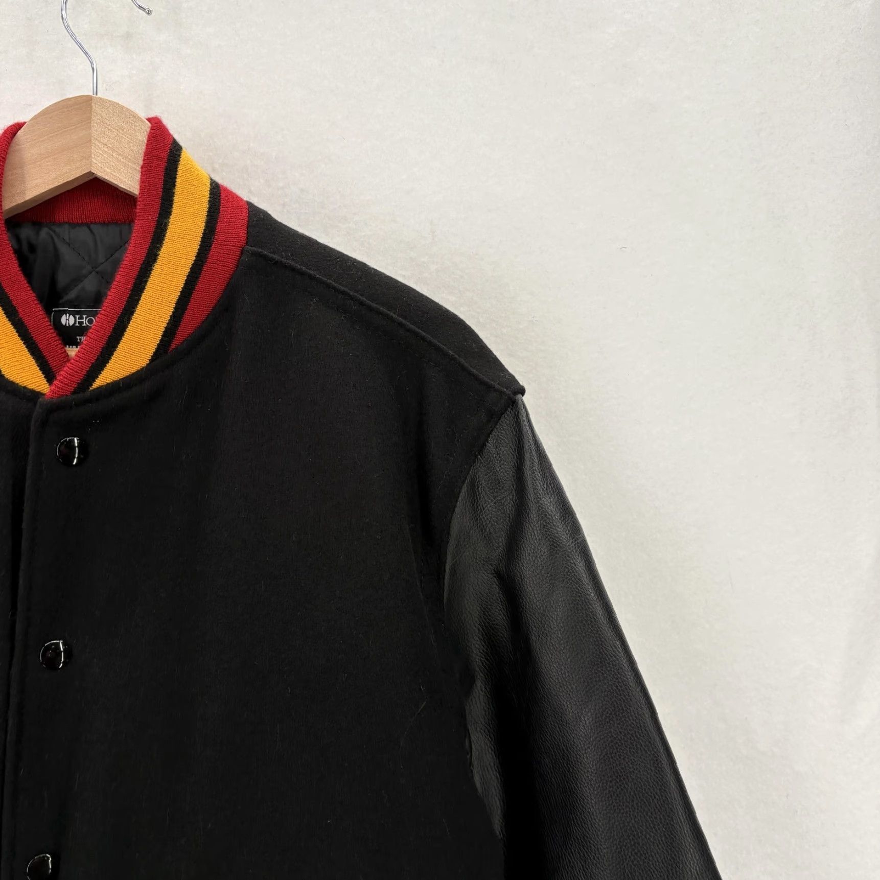 Holloway Holloway Varsity Jacket Mens Small Black Wool Leather Sleeves Striped Letterman Size US S / EU 44-46 / 1 - 2 Thumbnail
