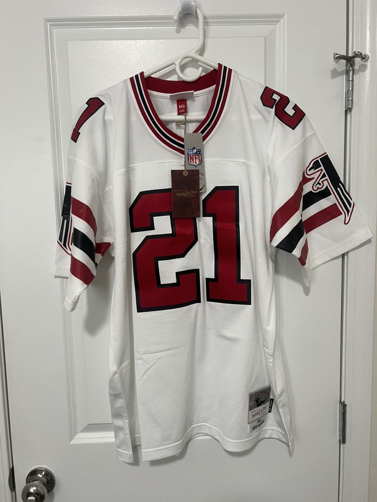 NFL Deion Sanders Atlanta Falcons 1989 White Replica Jersey Size US L / EU 52-54 / 3 - 3 Thumbnail