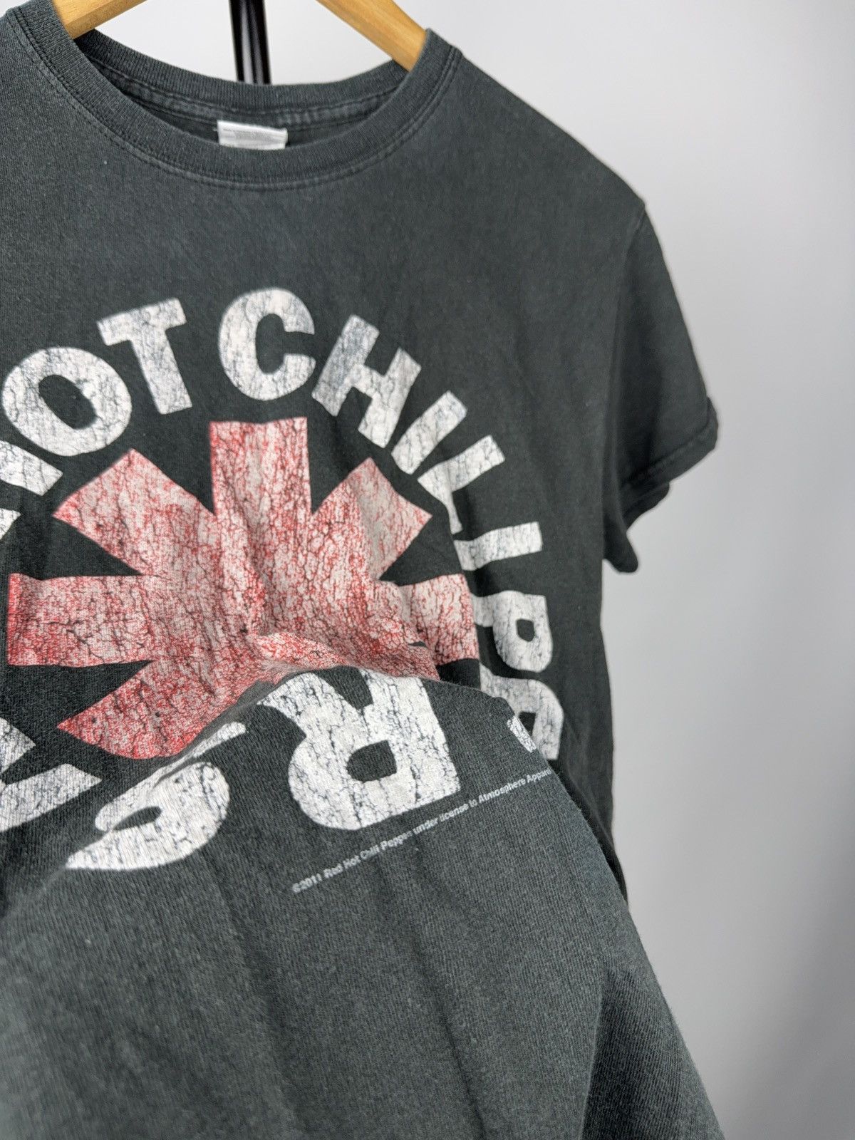 Vintage 00s Red Hot Chili Peppers 2011 Classic Logo Band Tee Vintage Size US S / EU 44-46 / 1 - 5 Thumbnail