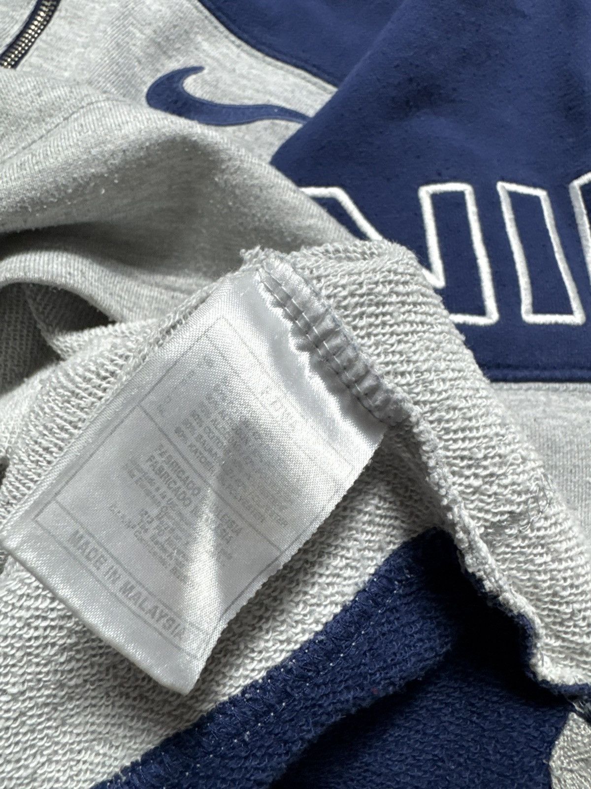 Nike Nike Vintage 90’s Sweatshirt Big Logo Swoosh Size S Size US S / EU 44-46 / 1 - 8 Thumbnail
