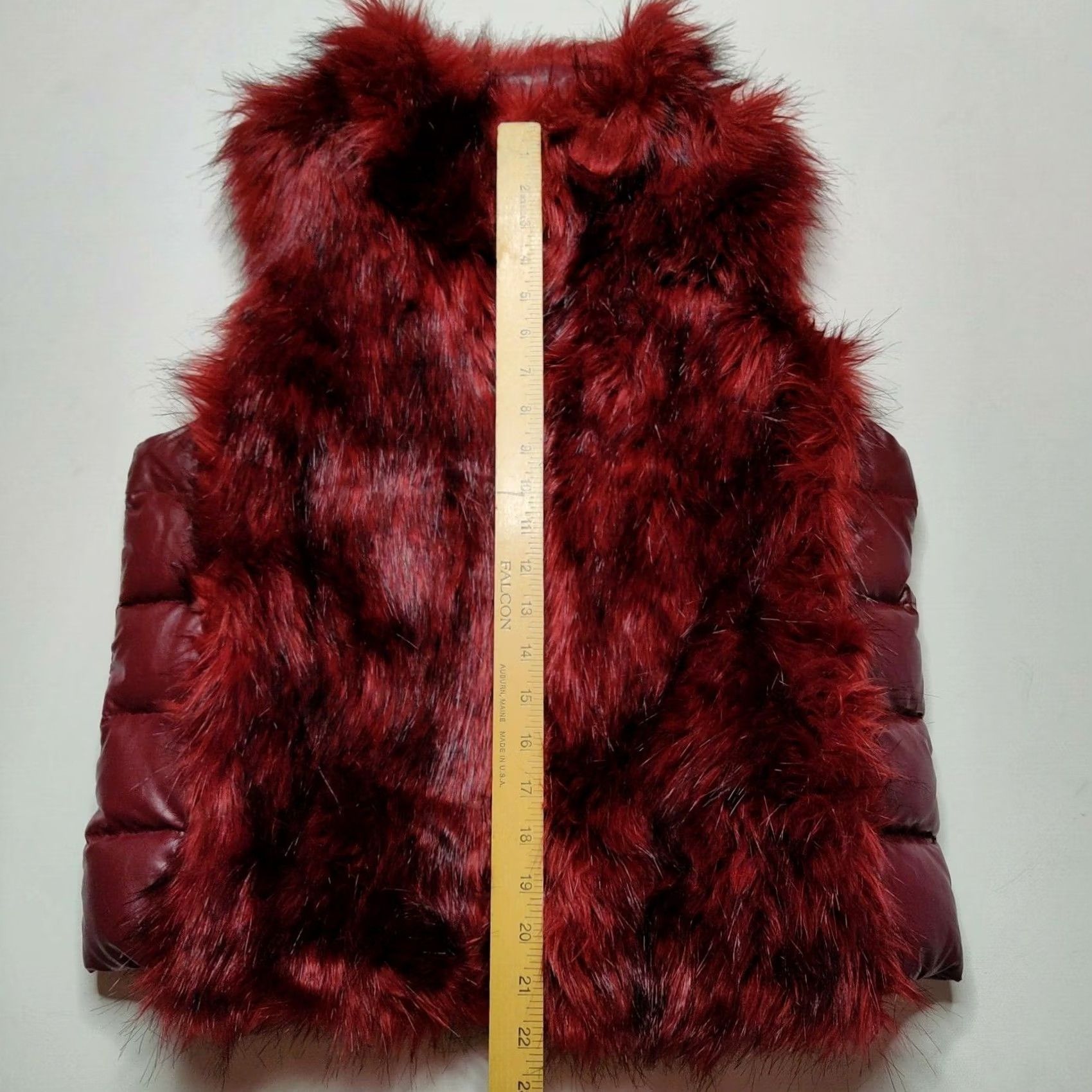Buffalo David Bitton Buffalo by David Bitton Women Medium Merlot Faux Fur Down Puffer Vest NEW Size M / US 6-8 / IT 42-44 - 7 Thumbnail