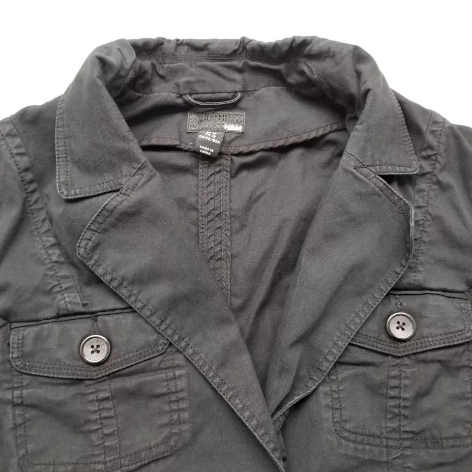 H&M H&M Jacket Womens 10 Black Buttons Pockets Belt Casual Size L / US 10 / IT 46 - 2 Thumbnail