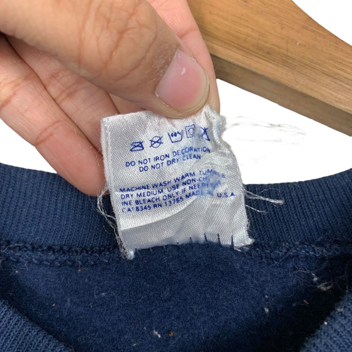 Vintage BVD Made in Usa YALE UNIVERSITY Sweatshirt #2522-C114 Size US M / EU 48-50 / 2 - 12 Thumbnail