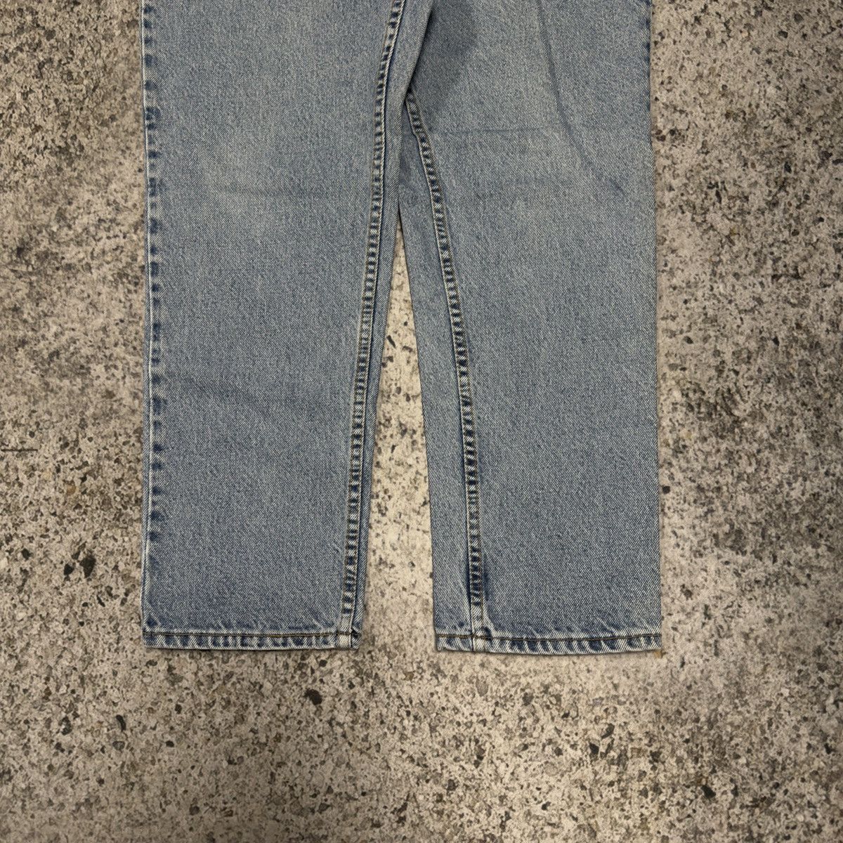 Levi's Vintage 90s Levi’s 550 Light Wash Faded Denim Jeans 31x27 Size US 31 - 9 Thumbnail
