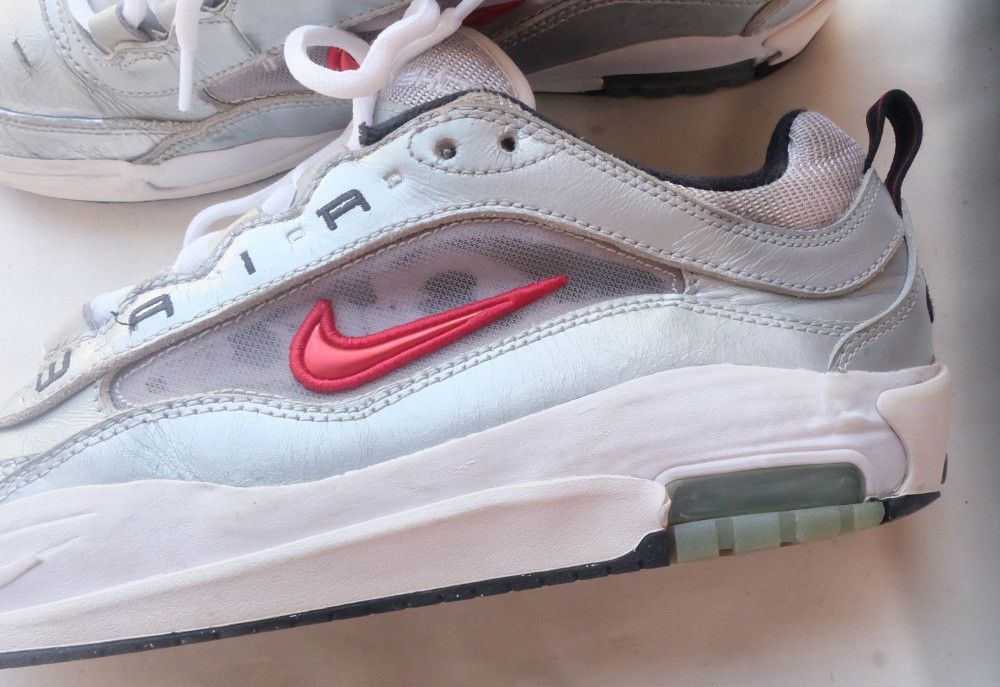 Nike SB Nike SB Air Max Ishod 2 Silver Bullet Size US 9 / EU 42 - 4 Thumbnail