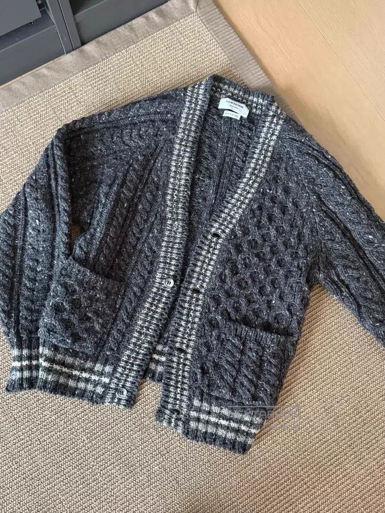 Thom Browne Thom Browne Gray Cardigan Size US S / EU 44-46 / 1 - 1 Thumbnail