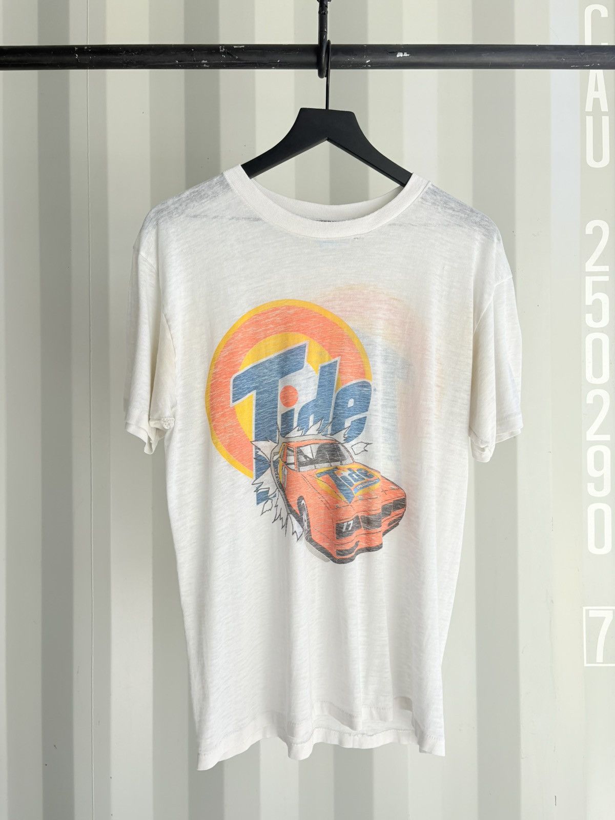 Vintage Thrashed Tide Faded Distressed Shirt Grunge Band paper thin Size US XL / EU 56 / 4 - 1 Thumbnail