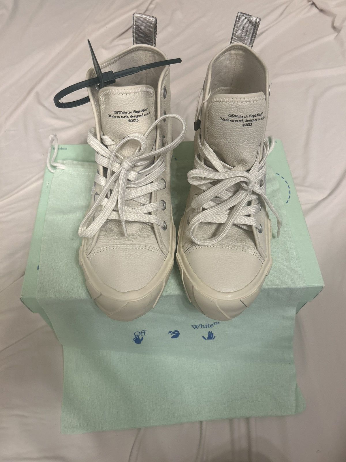 Off-White OFF WHITE MID TOP VULCANIZED CANVAS Size US 8 / EU 41 - 5 Thumbnail