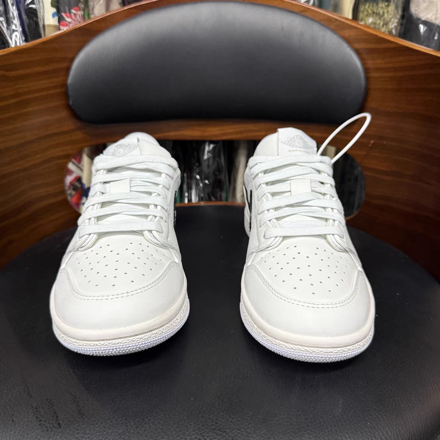 Jordan Brand Air Jordan 1 Low Sneakers K15 Size US 8 / IT 38 - 2 Thumbnail