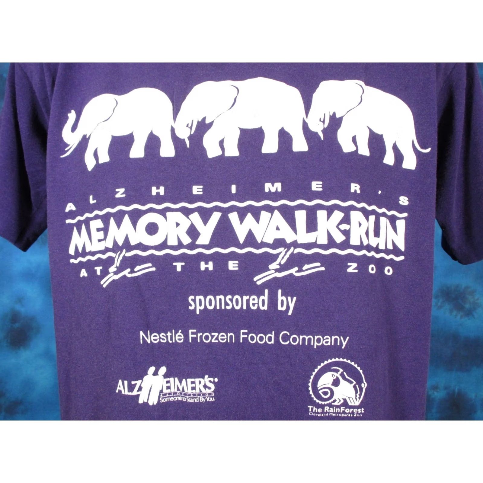 Jerzees VINTAGE Cleveland Zoo MEMORY RUN T-Shirt L (single stitch) - Jerzees, Purple, 50% Cotton/50% Polyester, 80s, Mens Size US L / EU 52-54 / 3 - 2 Thumbnail