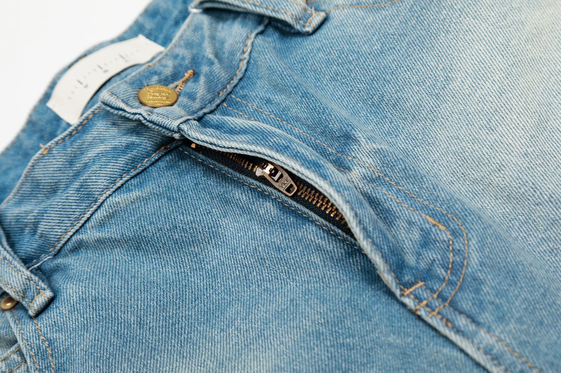 Jean American distressed men's vintage raw edge blue denim shorts Size US 32 / EU 48 - 4 Thumbnail