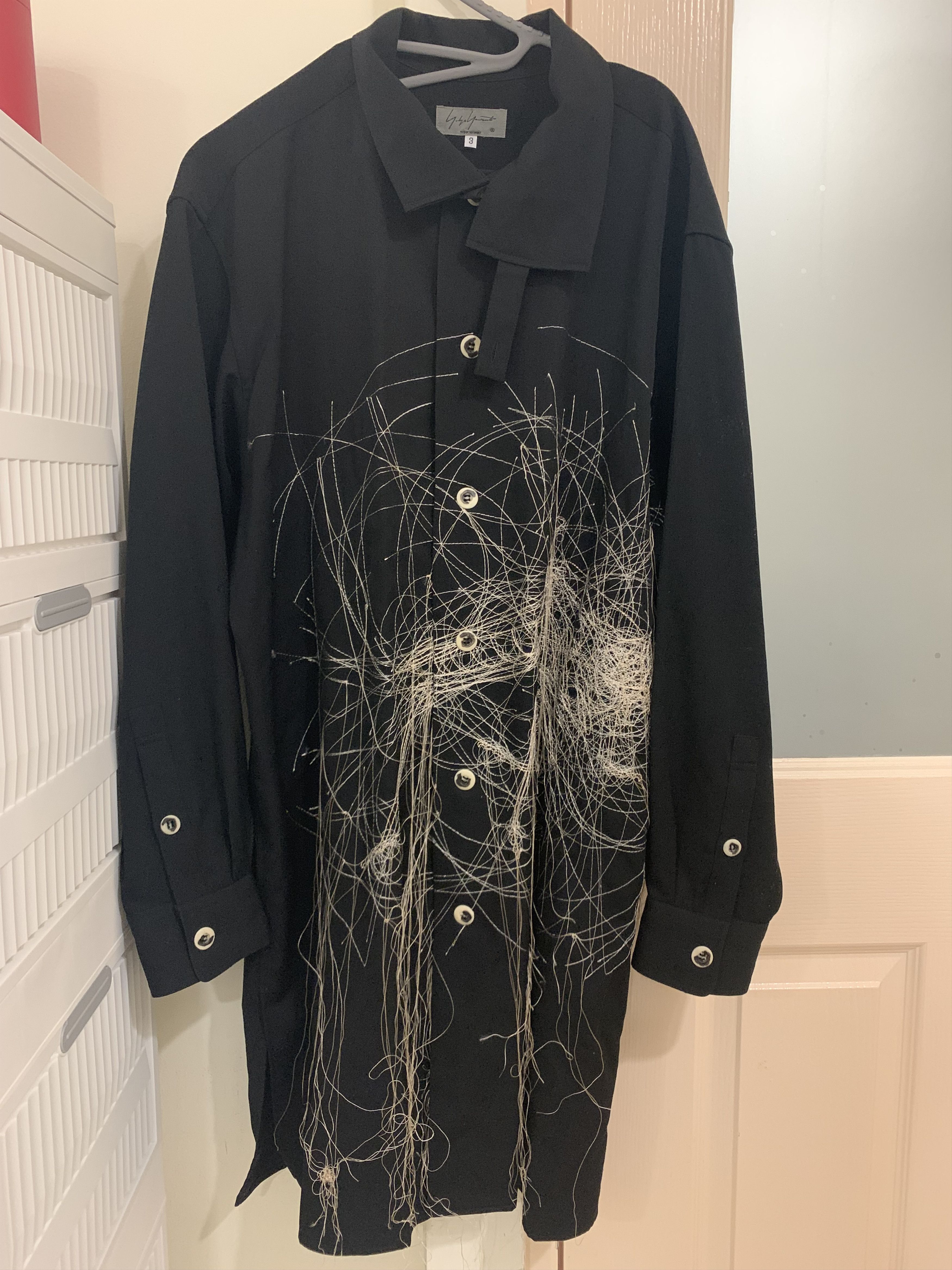 Yohji Yamamoto Yohji Yamamoto Pour Homme AW19 Embroidered shirt Size US L / EU 52-54 / 3 - 1 Thumbnail