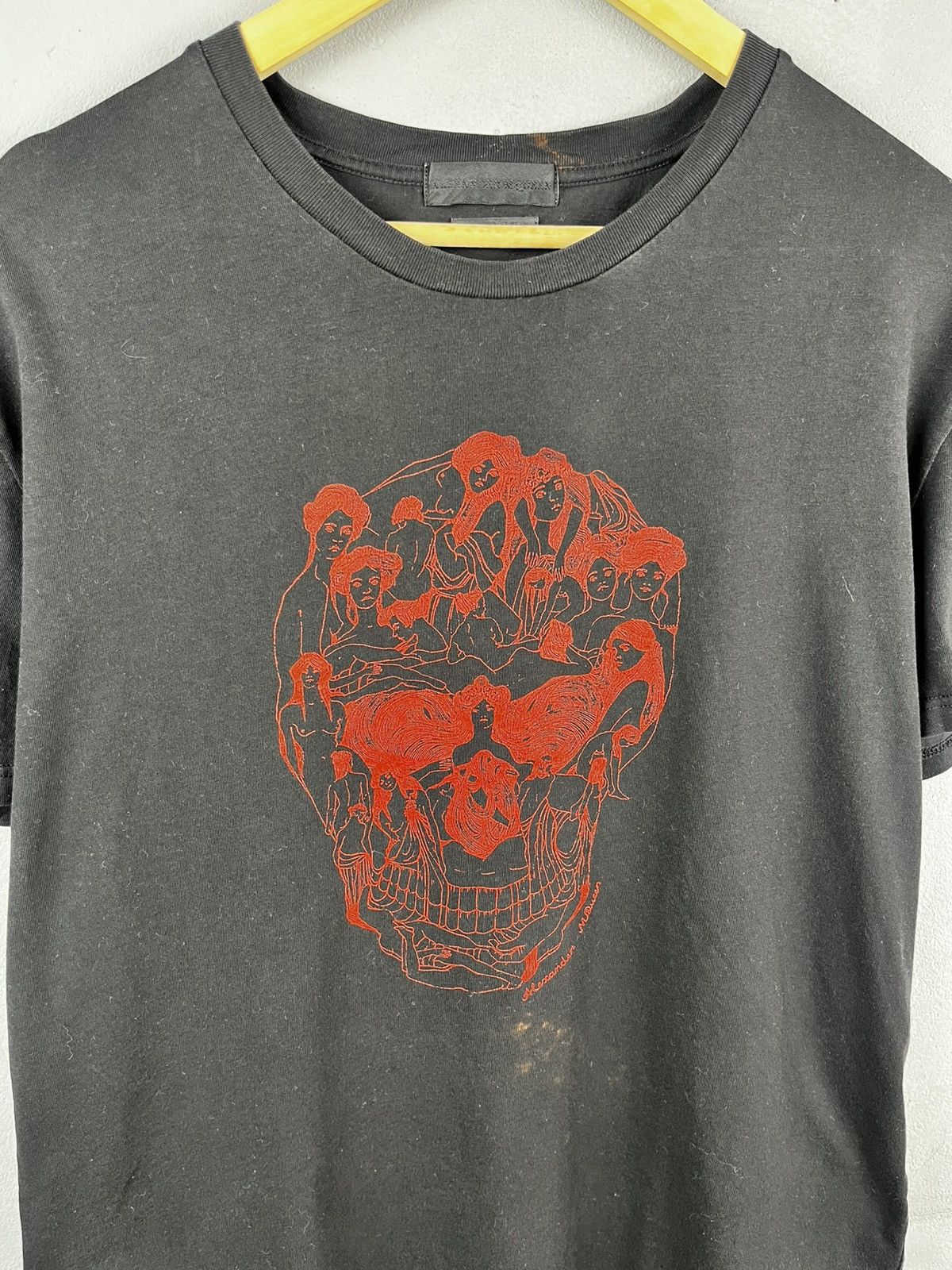 Alexander McQueen ALEXANDER MCQUEEN Black Ivy Skull T-Shirt Size US XL / EU 56 / 4 - 3 Thumbnail