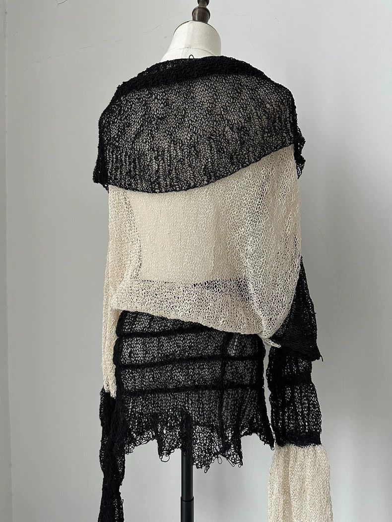 Issey Miyake Issey Miyake Black and white pullover top Size S / US 4 / IT 40 - 7 Thumbnail