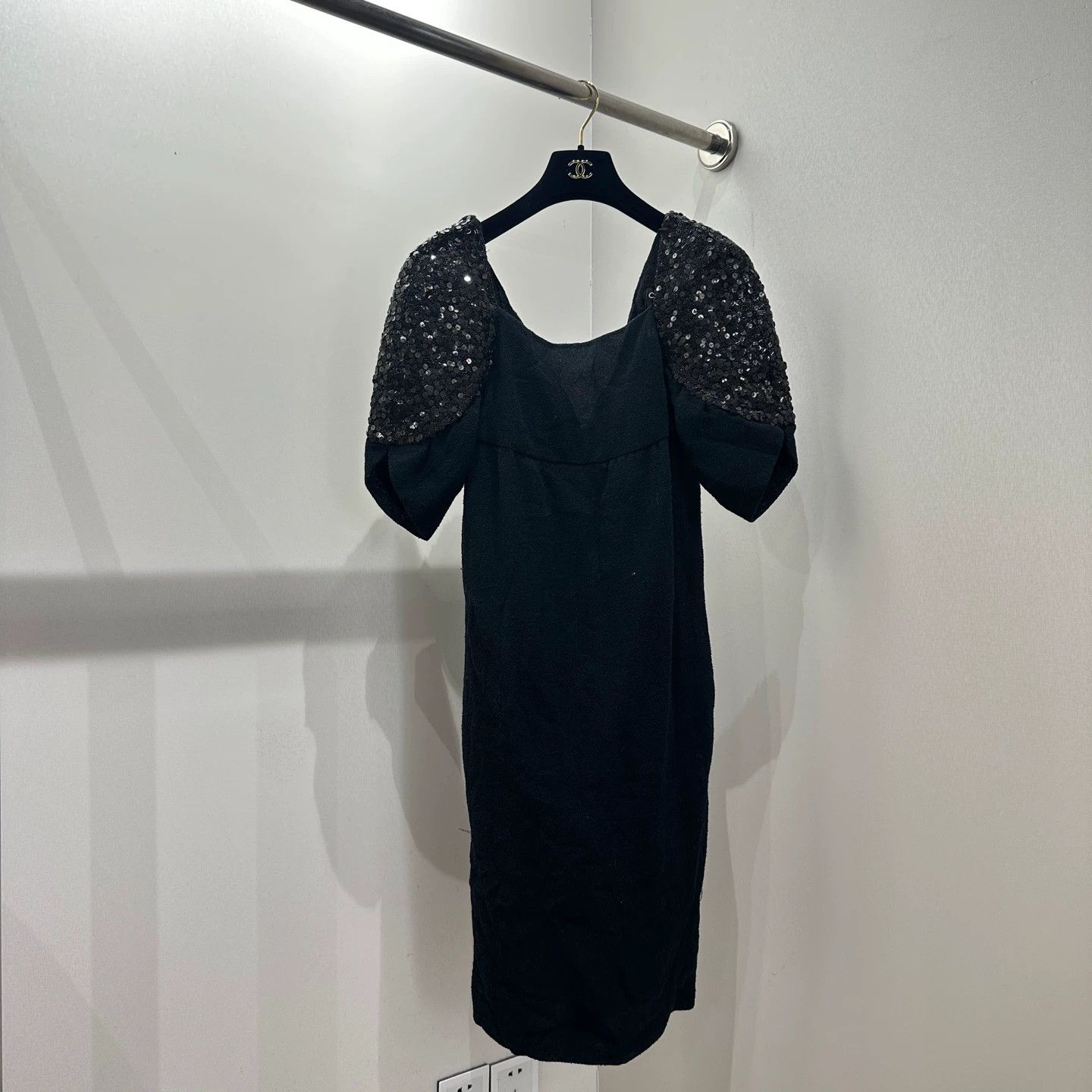 Chanel Chanel sequin short-sleeve wool dress 36 Size XS / US 0-2 / IT 36-38 - 1 Thumbnail