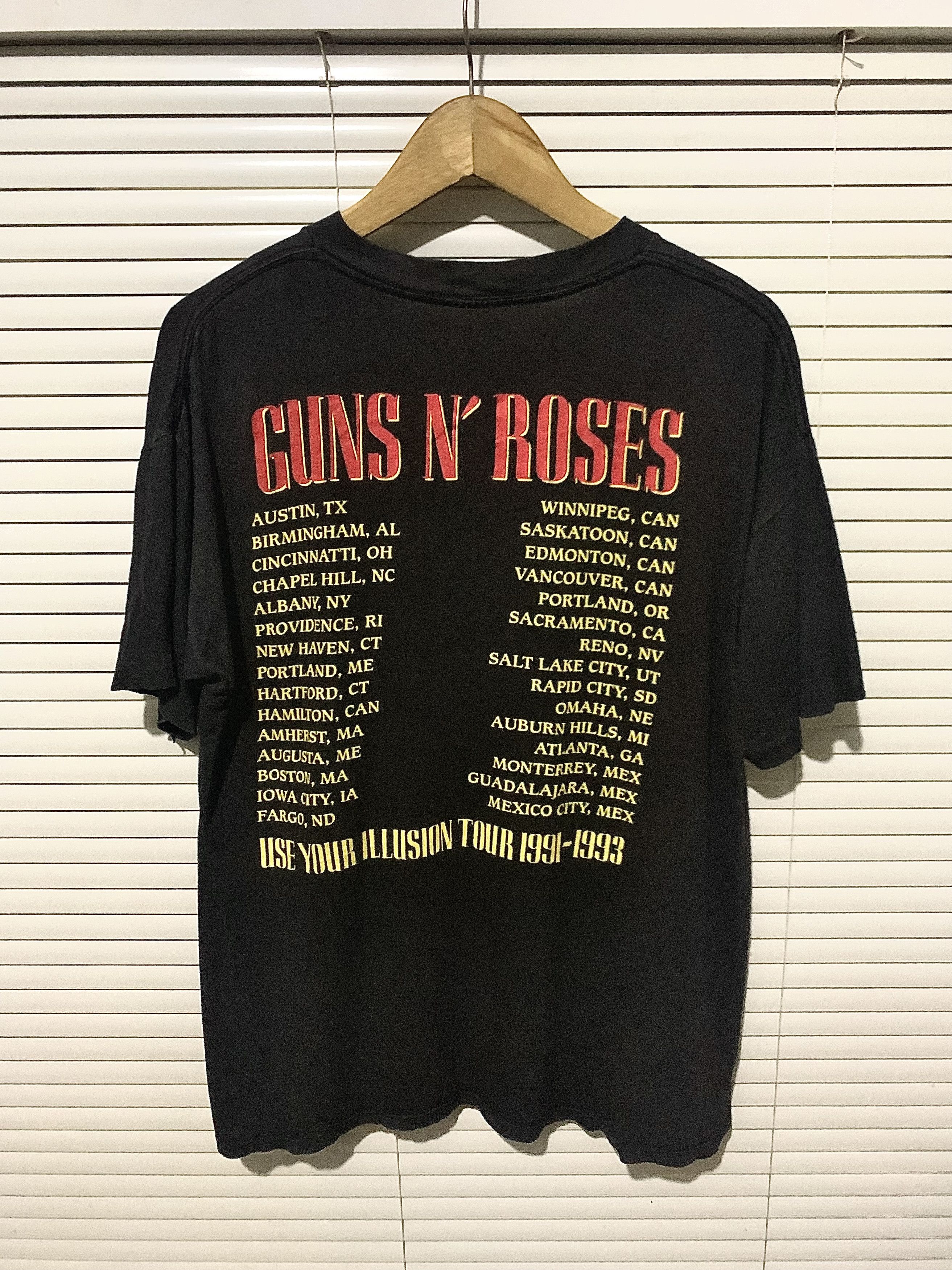 Band Tees 🔥RARE🔥 VINTAGE Guns N Roses T-SHIRT GNR Size US L / EU 52-54 / 3 - 7 Thumbnail