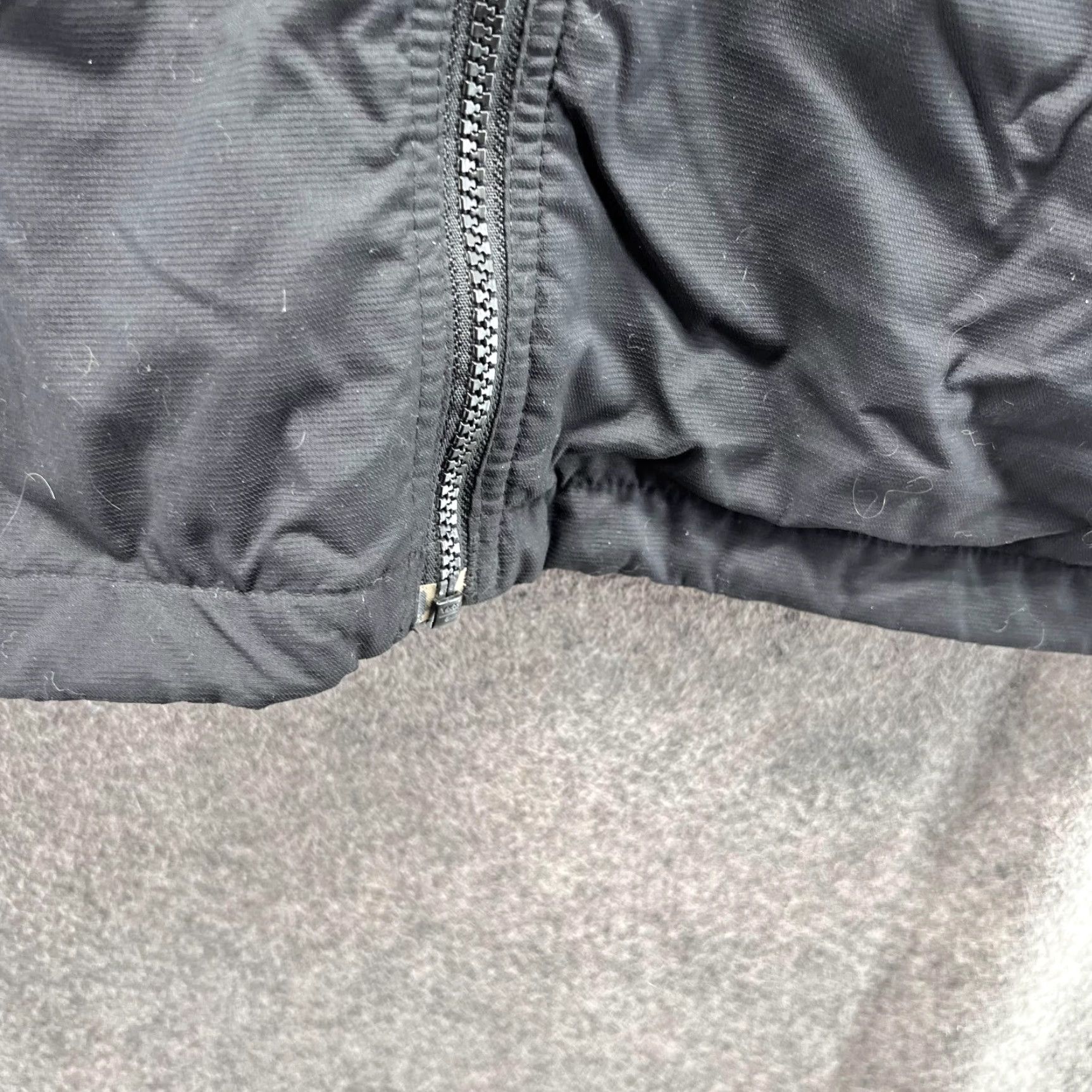 Vintage VINTAGE Columbia Jacket Men XL Black Full Zip Fleece Lined Bomber Nylon Sportswear Vtg Size US XL / EU 56 / 4 - 5 Thumbnail