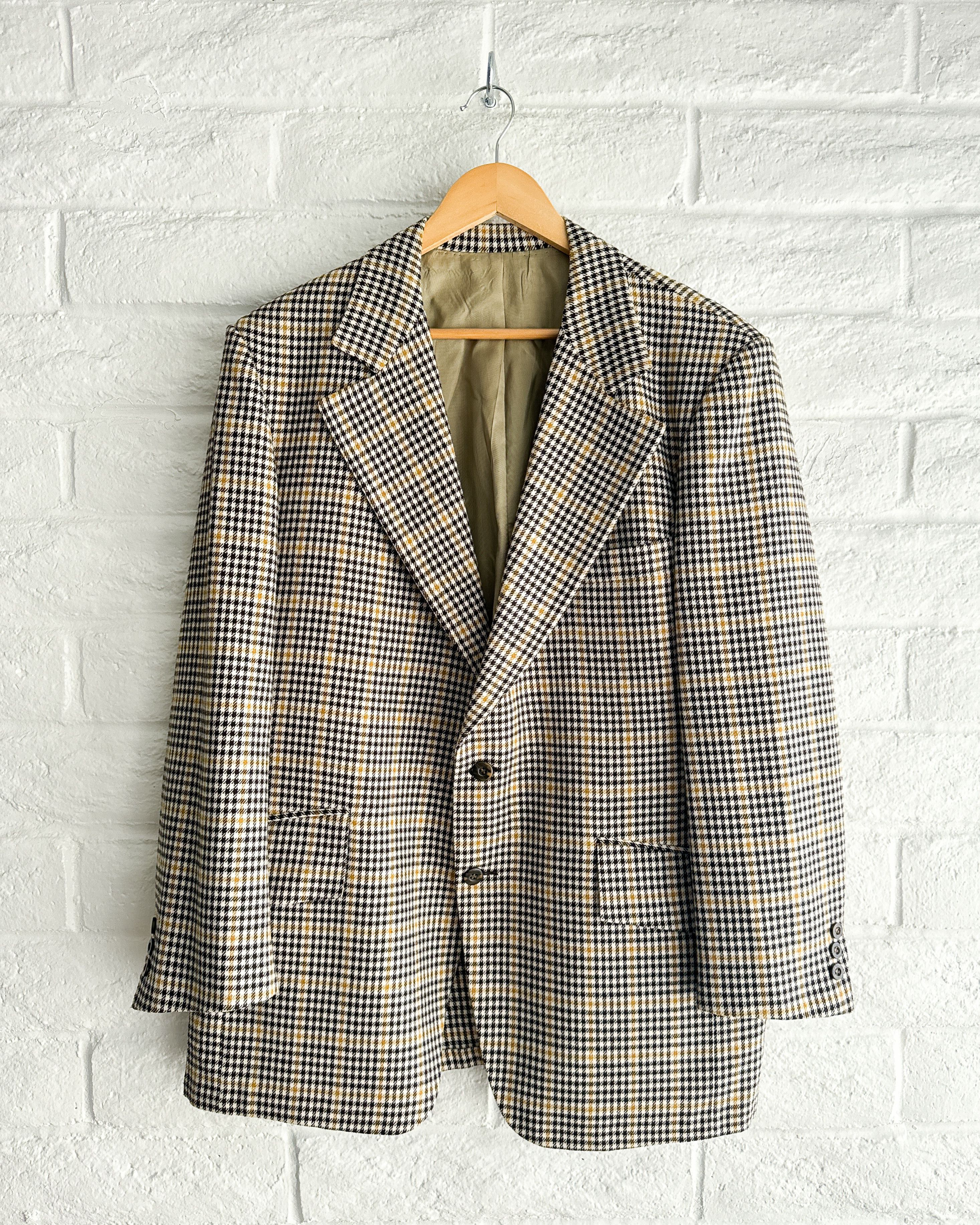 Vintage Vintage 1960s Cricketeer Harris & Frank Houndstooth Blazer Size 48S - 1 Thumbnail