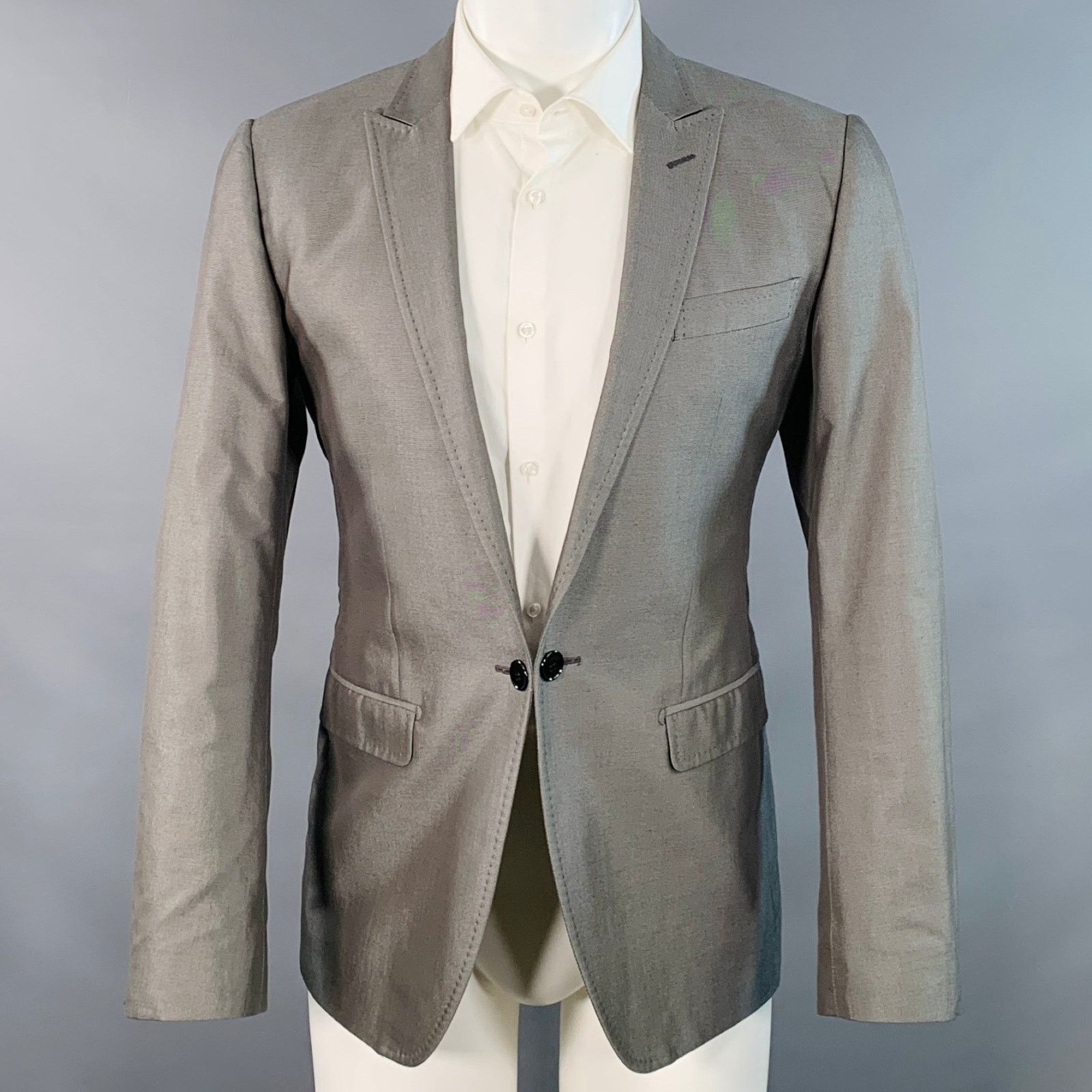 Dolce & Gabbana Size 38 Grey Cotton Silk Peak Lapel Single Button Sport Coat Size 38R - 1 Thumbnail