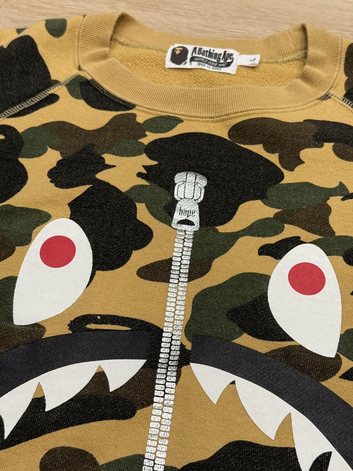 Bape Bape 1st Camo Shark Crewneck Sweatshirt Size US L / EU 52-54 / 3 - 5 Thumbnail