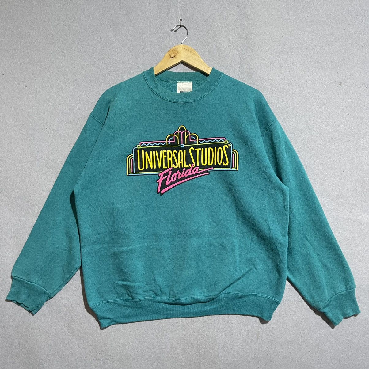 Universal Studios Vintage 1990s Universal Studios Florida Sweatshirt Size US L / EU 52-54 / 3 - 1 Thumbnail